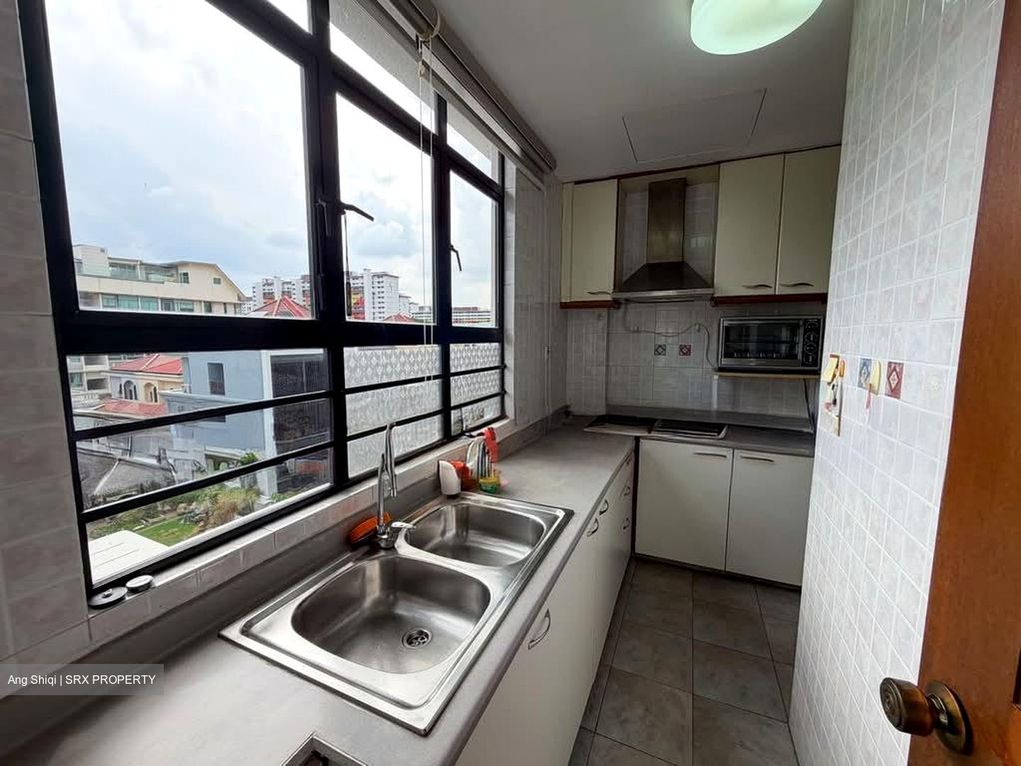 Casa Sarina (D14), Condominium #588174701